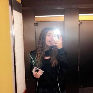 Meet your Posher, Ashlee